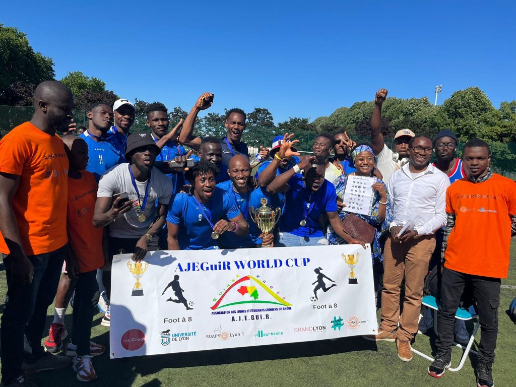 Photo de groupe AJEGuiR World Cup